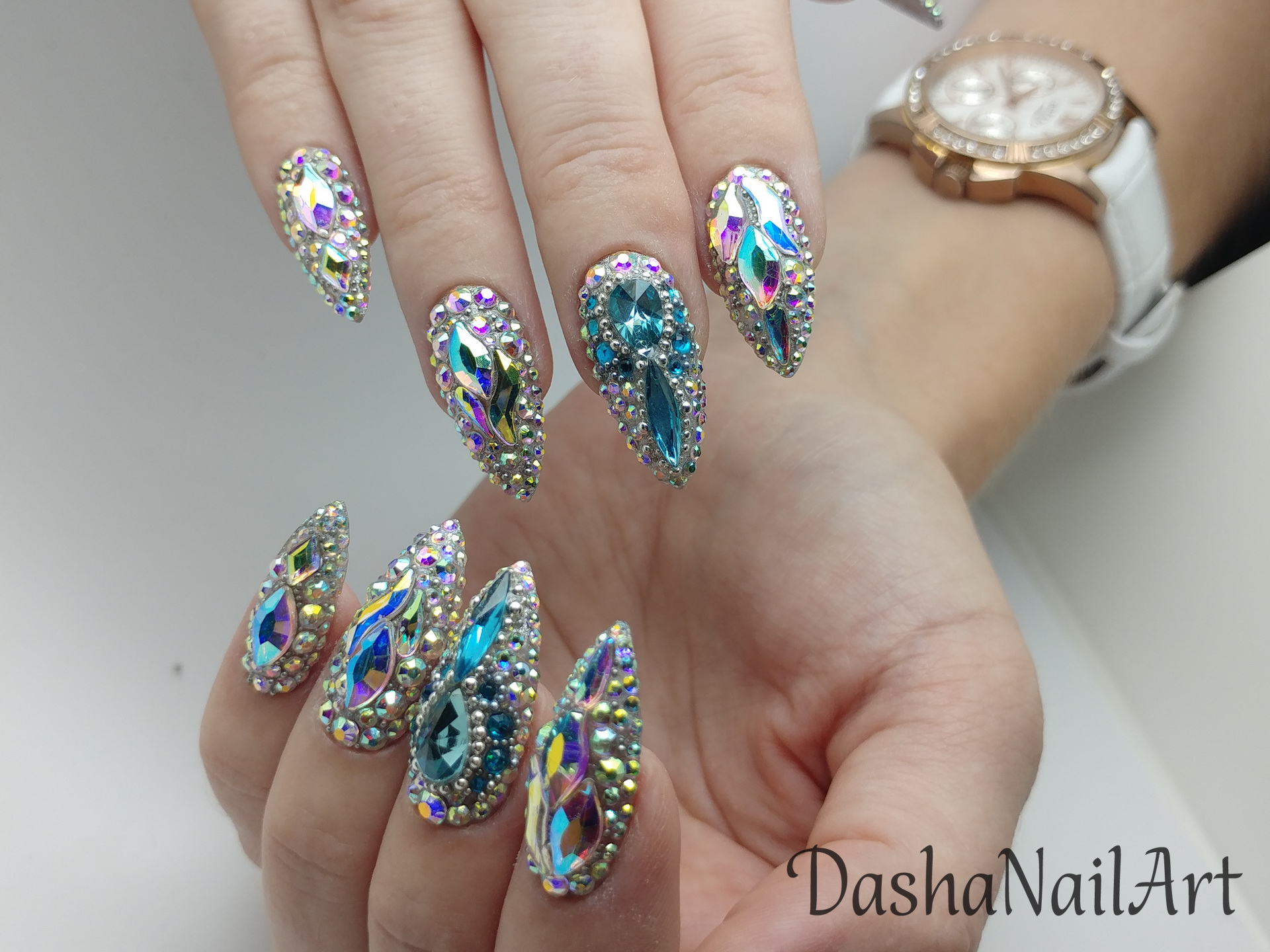 Diamond nails - Nail Art